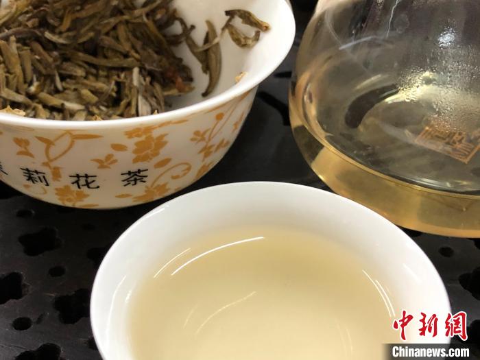 图为茉莉花茶。翁文峰 摄