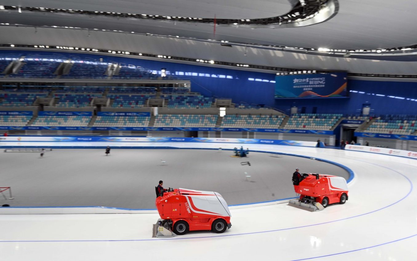 国家速滑馆冰面接受测试打造平原上最快的冰