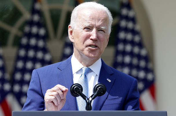 晚报｜外交部回应美方打压中国7个超级计算机实体、新疆干部喊话海外疆籍侨胞、拜登称枪支暴力在美国是种流行病……休闲区蓝鸢梦想 - Www.slyday.coM