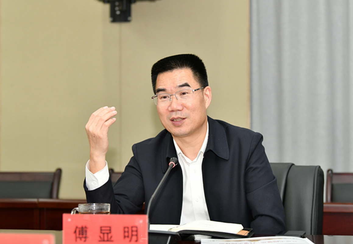 傅显明调研横店镇强调拉高标杆打造重要窗口亮点