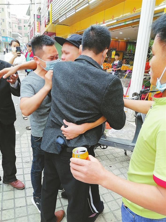 深圳爱心项目为爱团圆助流浪9年的街头旅人与亲人团聚