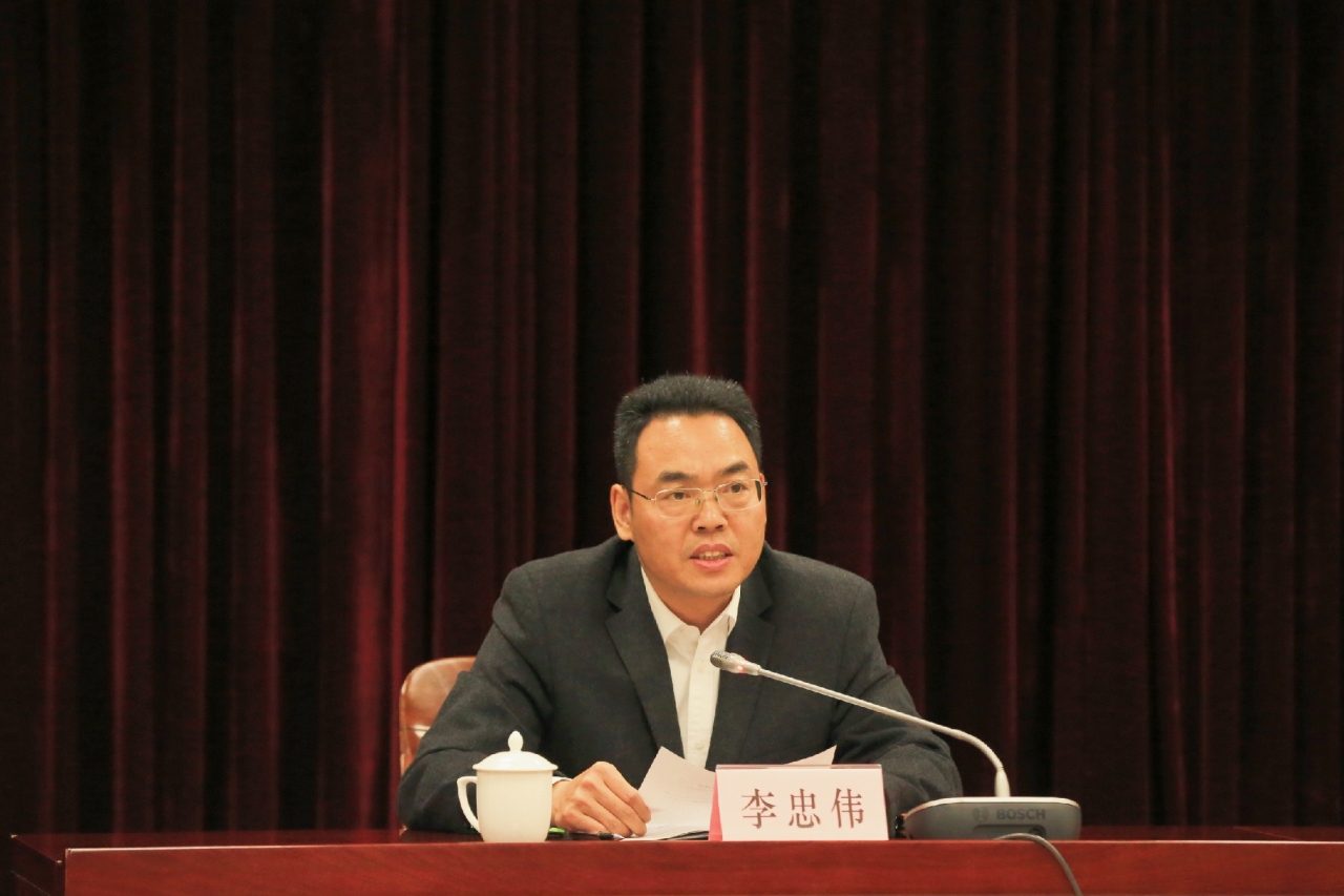 丽水市委常委,组织部部长方健忠出席会议并宣读省委,市委任命决定