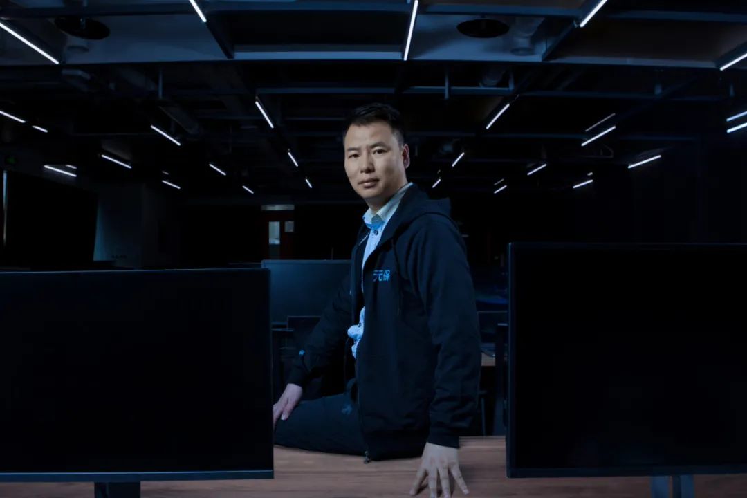 方锐在近日一期视频访谈节目里提到,互联网保险行业的发展可以分成1.