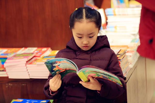 13岁双胞胎离世警醒父母：孩子的心理健康，远比学习成绩更重要休闲区蓝鸢梦想 - Www.slyday.coM