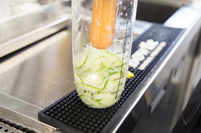 柠檬茶店挤爆广东：在广东人的血液里至少有一半是柠檬茶休闲区蓝鸢梦想 - Www.slyday.coM