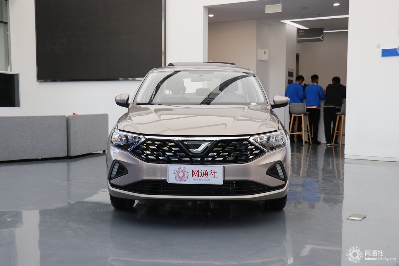 增加30周年标识/售7.28万元起 捷达多款车型上市
