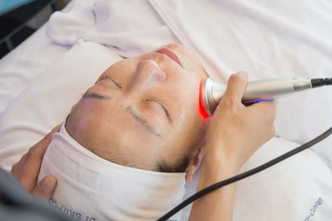 299元秒杀小气泡超声波导入面膜护理津塔这家皮肤管理五星级奢宠护肤