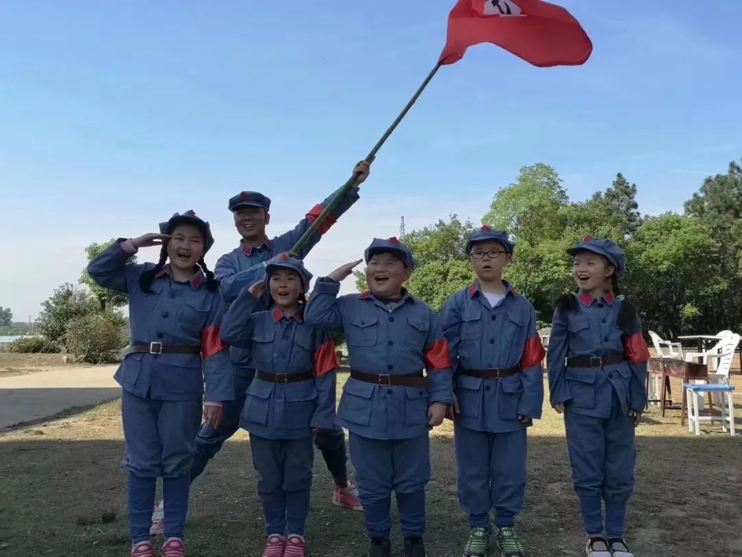【南京晨报】"小红军"励志成长夏令营|体验_新浪新闻