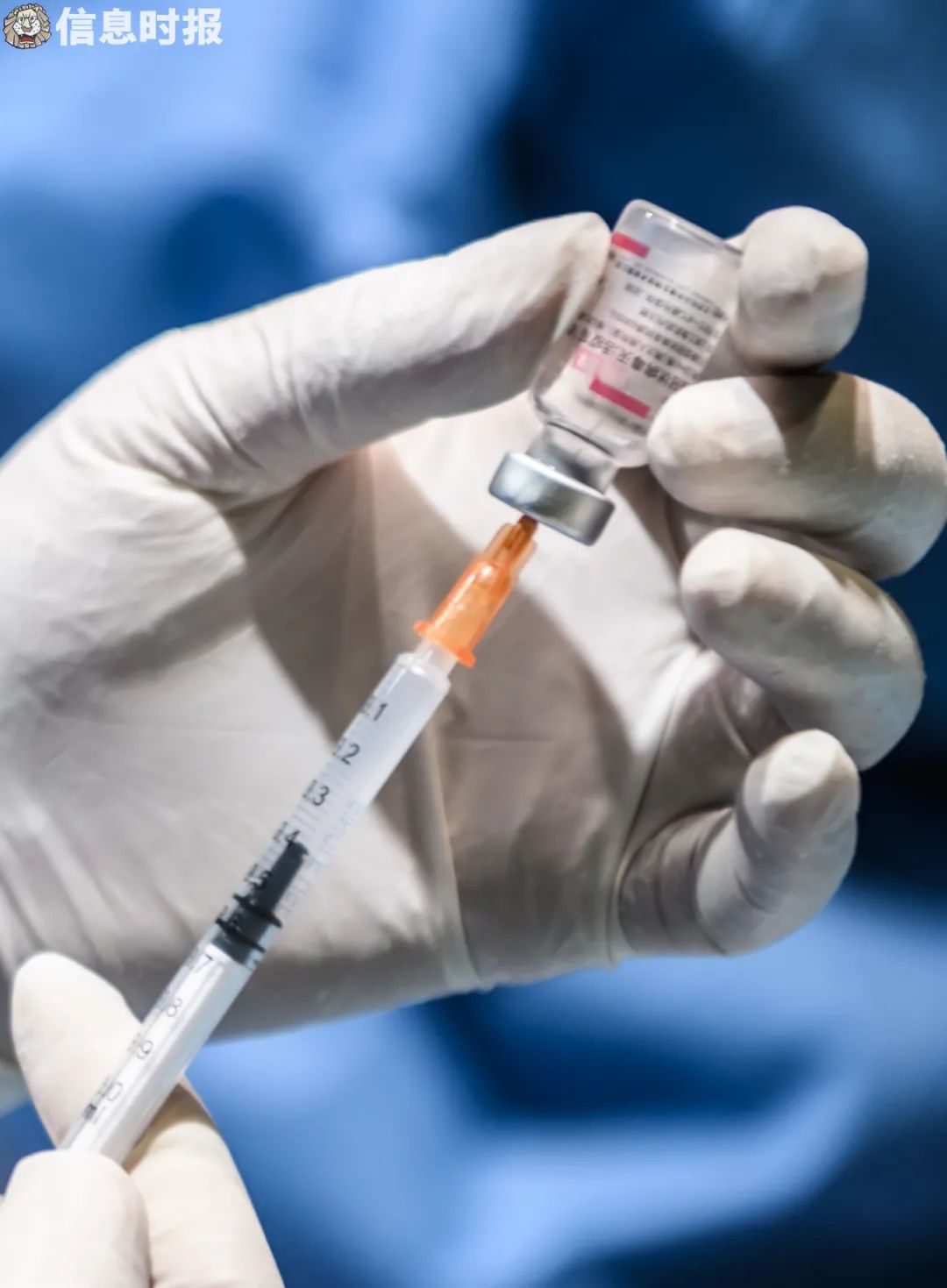 随着新冠病毒疫苗有序接种,近日,有市民发现去打疫苗的时候,一瓶疫苗