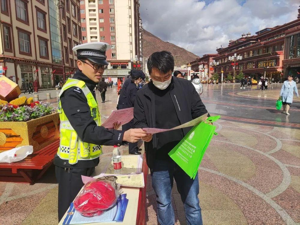 昌都交警广泛开展"醉驾入刑十周年"主题宣传活动|交警|酒驾|昌都市