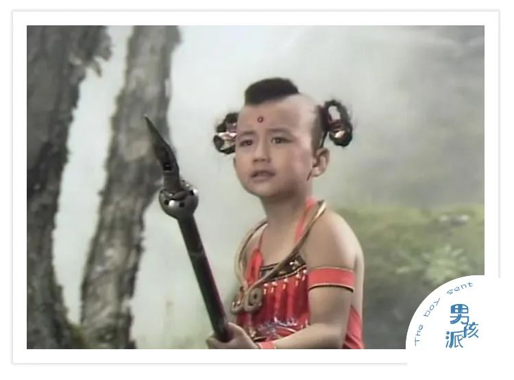 看了张文宏哥哥的真实身份我才知道86版红孩儿为什么当不了童星