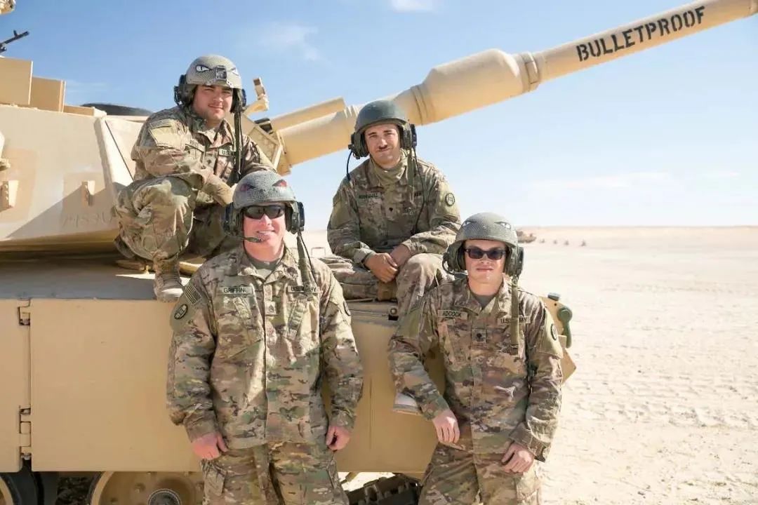 开坦克有多辛苦美国大兵承认受不了战斗民族也顶不住