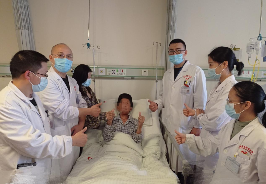 医用皮肤镜什么牌子好85岁李大爷脖子后长颗“小痣”竟是癌！专家提醒：这类痣要当心！_https://www.jmylbn.com_新闻资讯_第1张