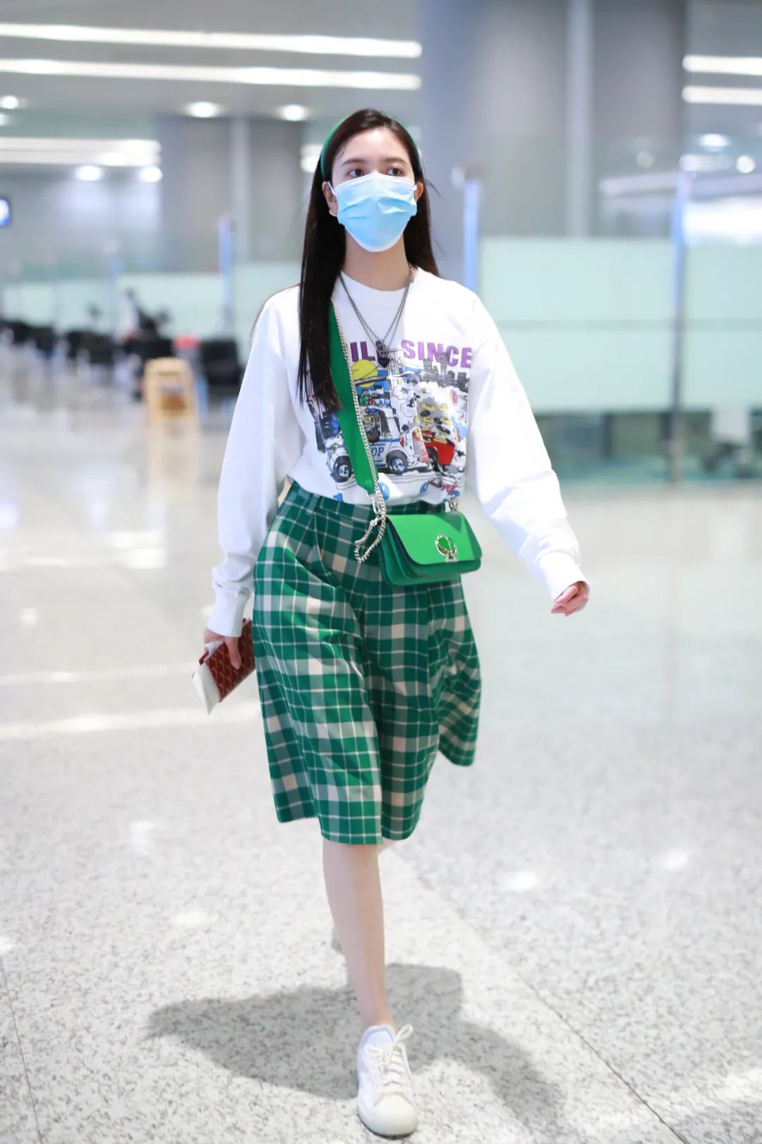 答:挽边儿|百慕大短裤|杨幂_新浪新闻