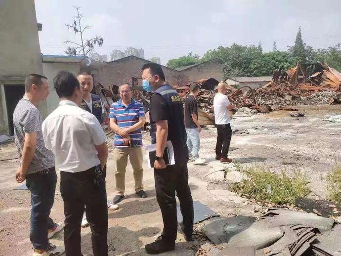 防灭火专项整治成都市应急管理局赴郫都区督导检查城乡防火工作