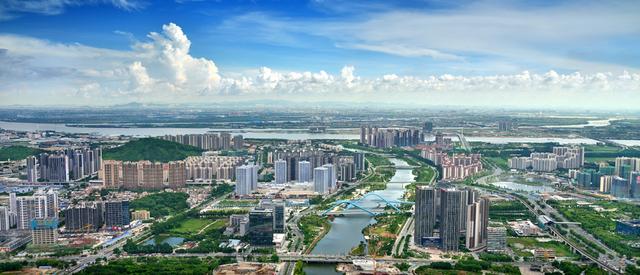 刘维佳) 南沙位于珠江入海口,广州最南端,地处粤港澳大湾区地理几何