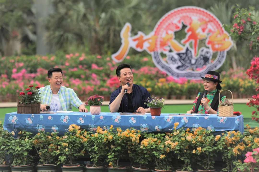 乡村大舞台魔术师竟当场被人揭穿这到底是怎么回事
