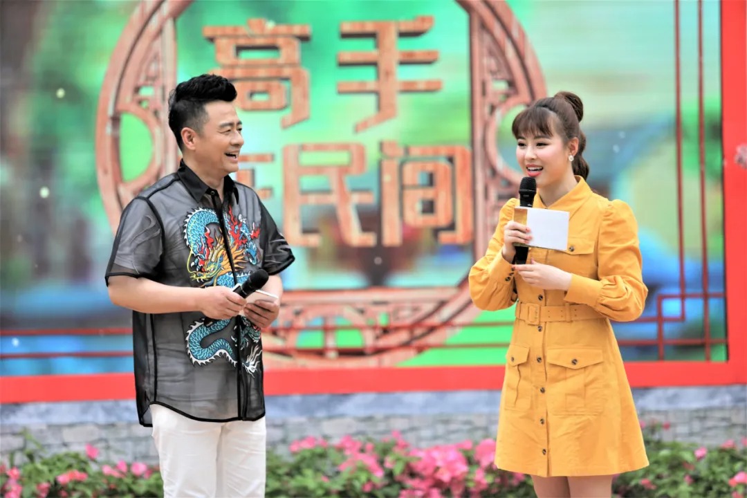 本周《乡村大舞台》系列节目高手在民间,主持人小毕哥,付玉龙,小白鹭