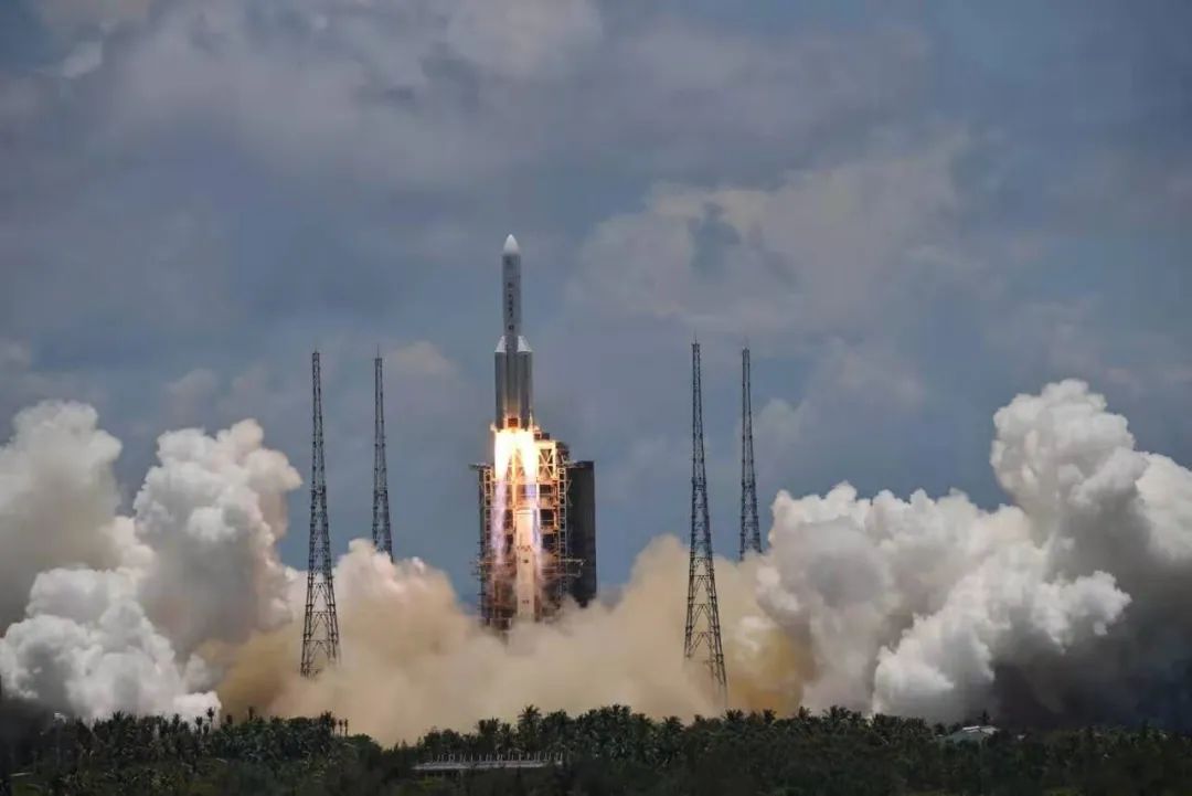 天问一号成功着陆火星！首次留下中国印迹休闲区蓝鸢梦想 - Www.slyday.coM