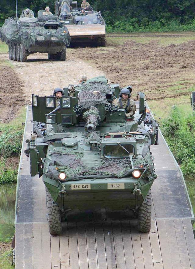 美军马上要淘汰斯崔克轮式战车想多了只是142辆m1128而已