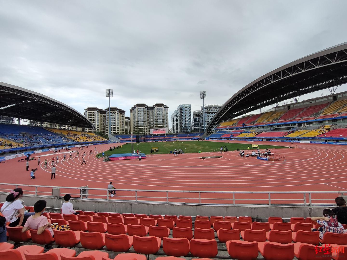 2021田径邀请赛在成都落幕,双流体育中心"软硬件"都经受住了考验!