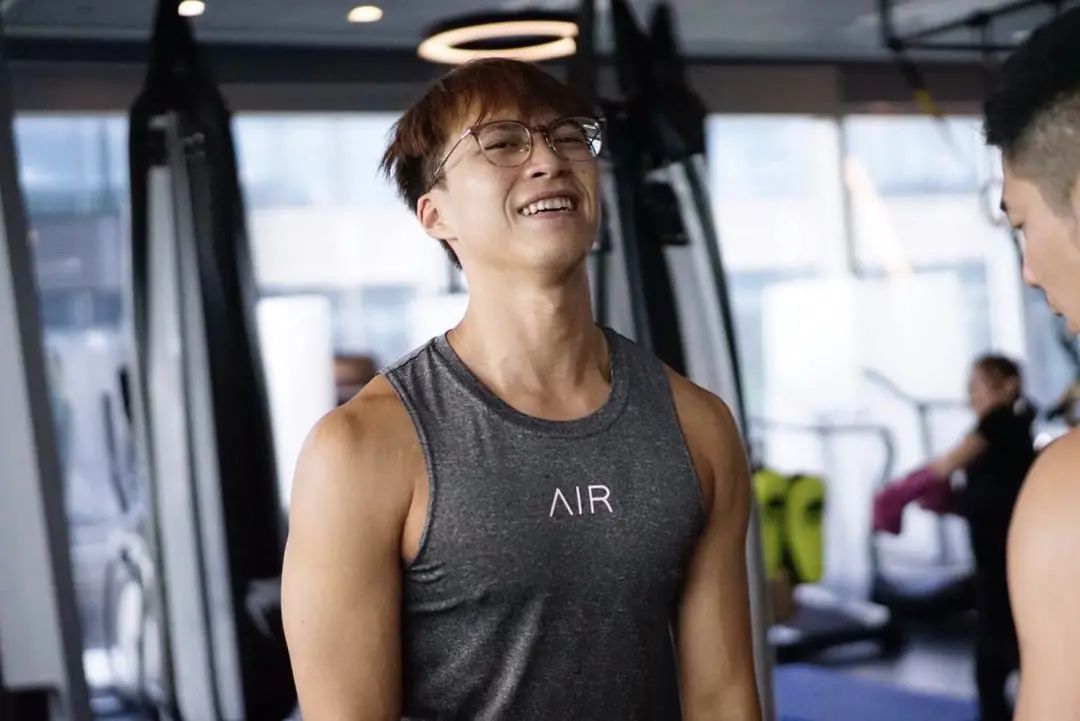 想谈恋爱了tvb绯闻王小生自曝是单身有了恋情第一时间公开