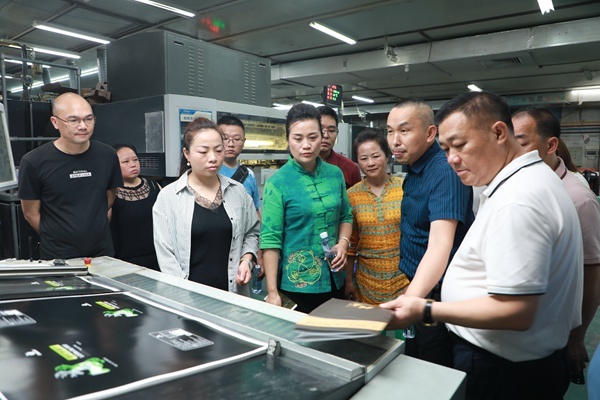 近日,黎平县人大常委会主任高凌平率县投资促进局,县工信局,县农业