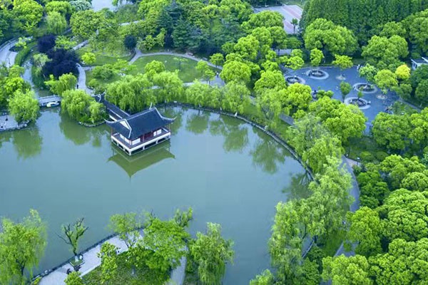 追寻英烈足迹传承红色文化淞南镇第五届518旅游摄影周开幕