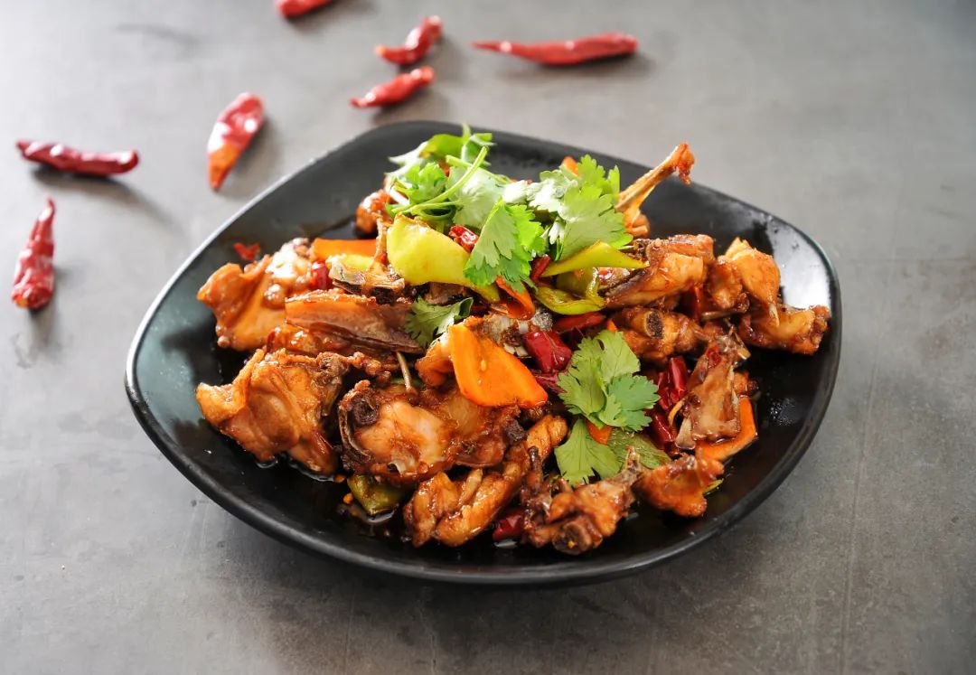 辣炒鸡架.摄影/美食摄影师微微,&nbsp;图/汇图网