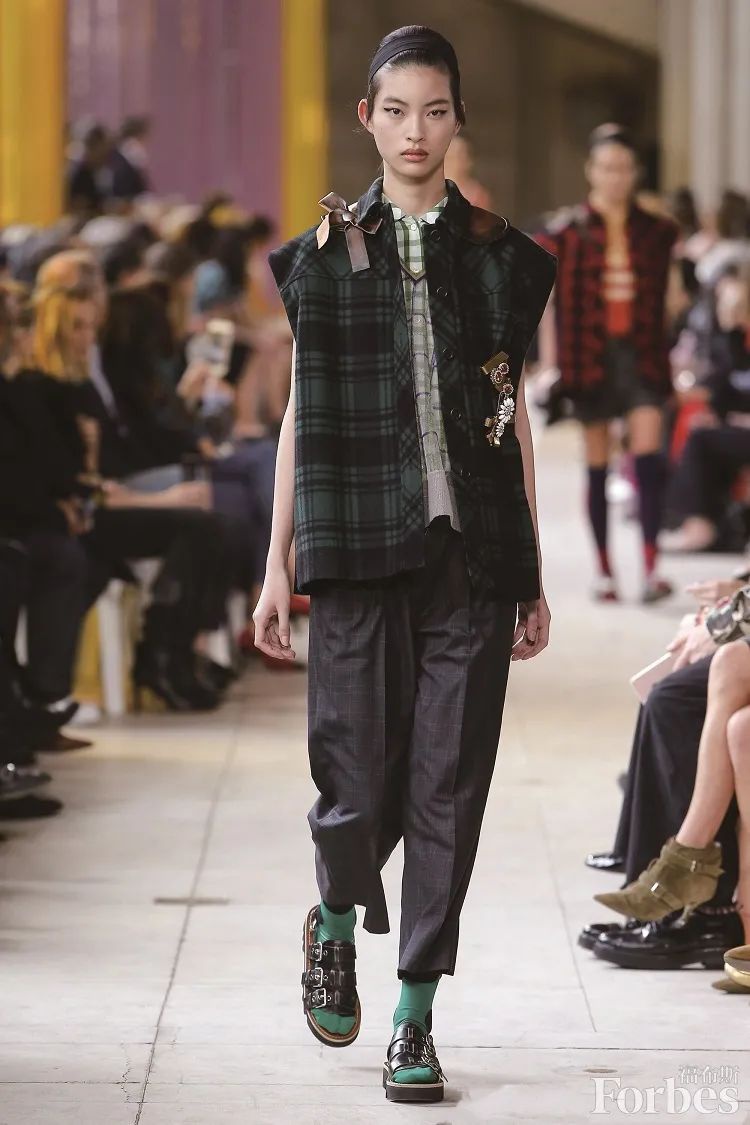 专访超模陈冰彬一路闯关一路成长