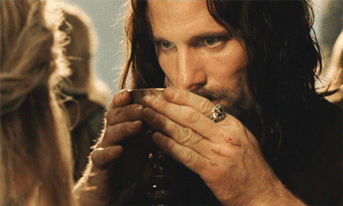 没有人能拒绝阿拉贡的魅力!爱上他简直轻而易举!