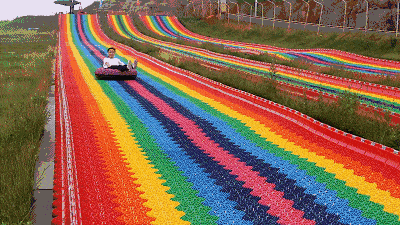 家门口人均40元的遛娃圣地！五一假期带着家人来场说走就走的旅行！嗨翻天！休闲区蓝鸢梦想 - Www.slyday.coM