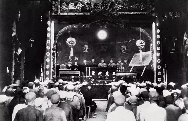 中华工农兵苏维埃第一次全国代表大会现场