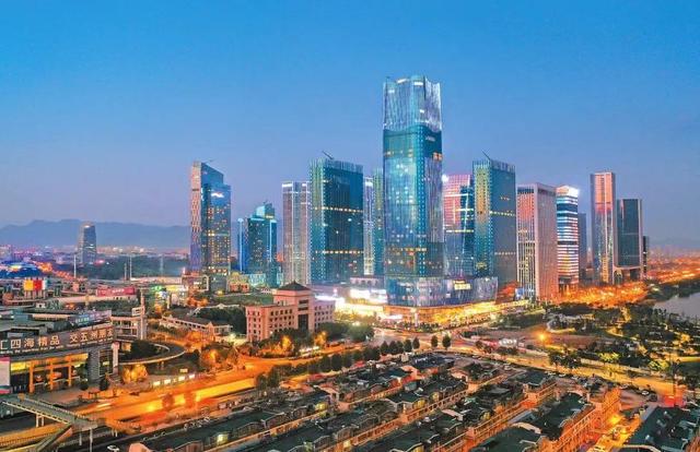 义乌十人中三个是老板浙江人口第一县市的共同富裕之道