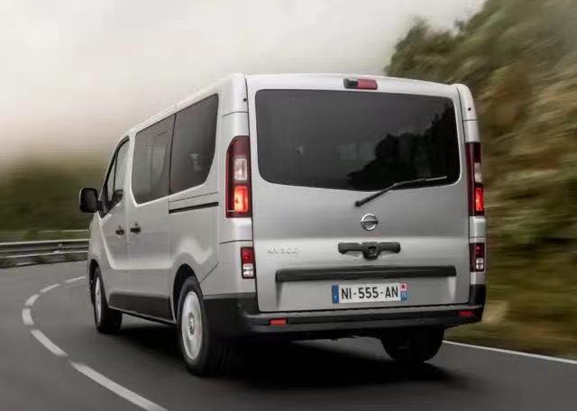 采用全新家族式设计 新款日产nv300官图发布