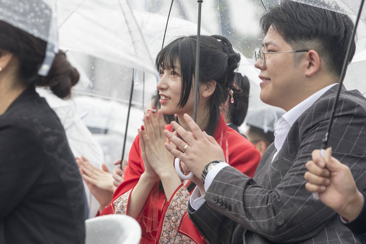 唱洞房经等带有温岭特色的传统婚礼展示将活动推向了高潮.