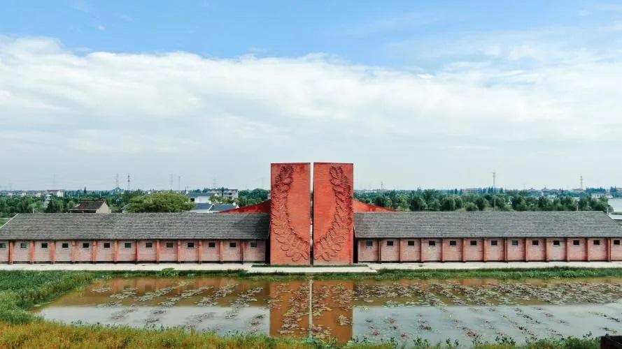 产业园以智能制造为主攻方向,集聚了麒盛科技,顾家家居,美国礼恩派