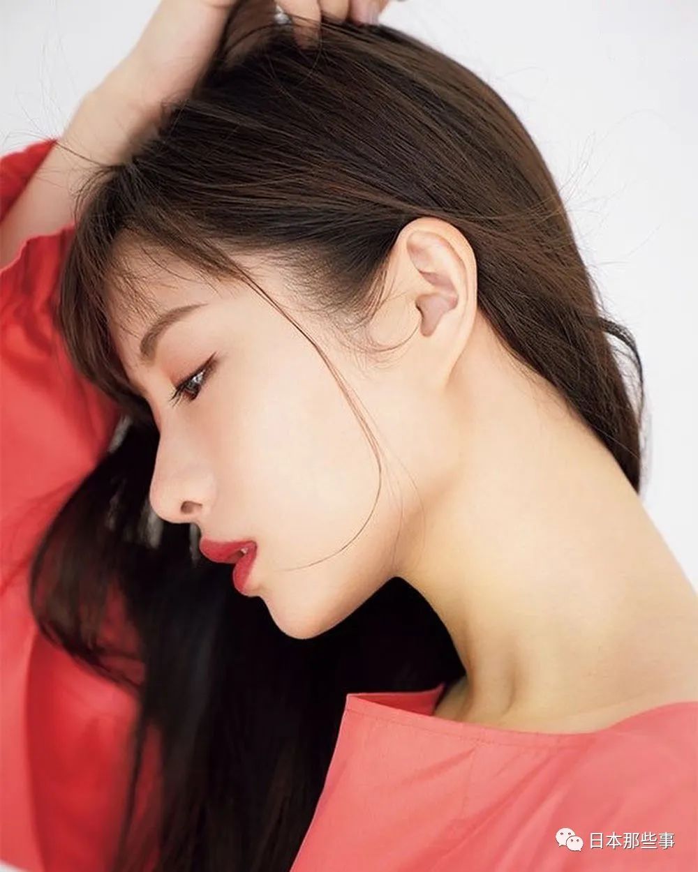 日本不良媒体误传石原里美将从政在中国引起话题