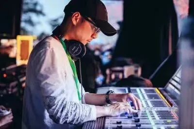 十周年老友记一个户外古典音乐节的现场音控工作到底有多难