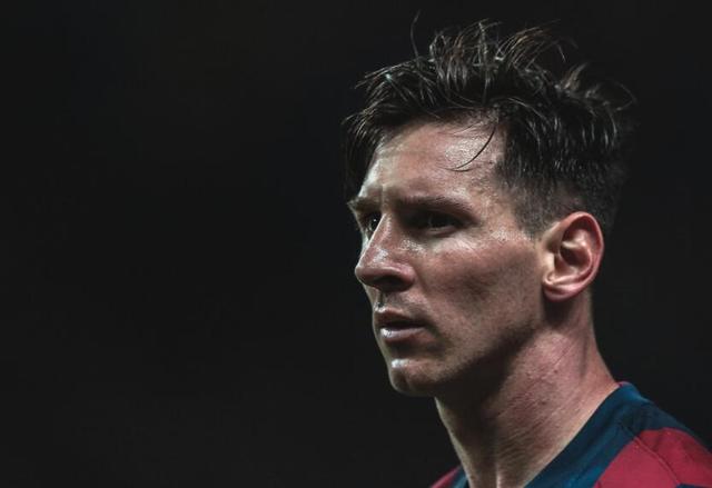 耿直!梅西自曝不刮胡子的原因:因为剃须刀代言没了