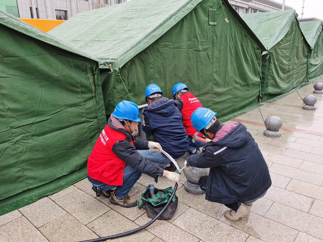 青海发生7.4级地震 国网玛多县供电公司应急保电休闲区蓝鸢梦想 - Www.slyday.coM