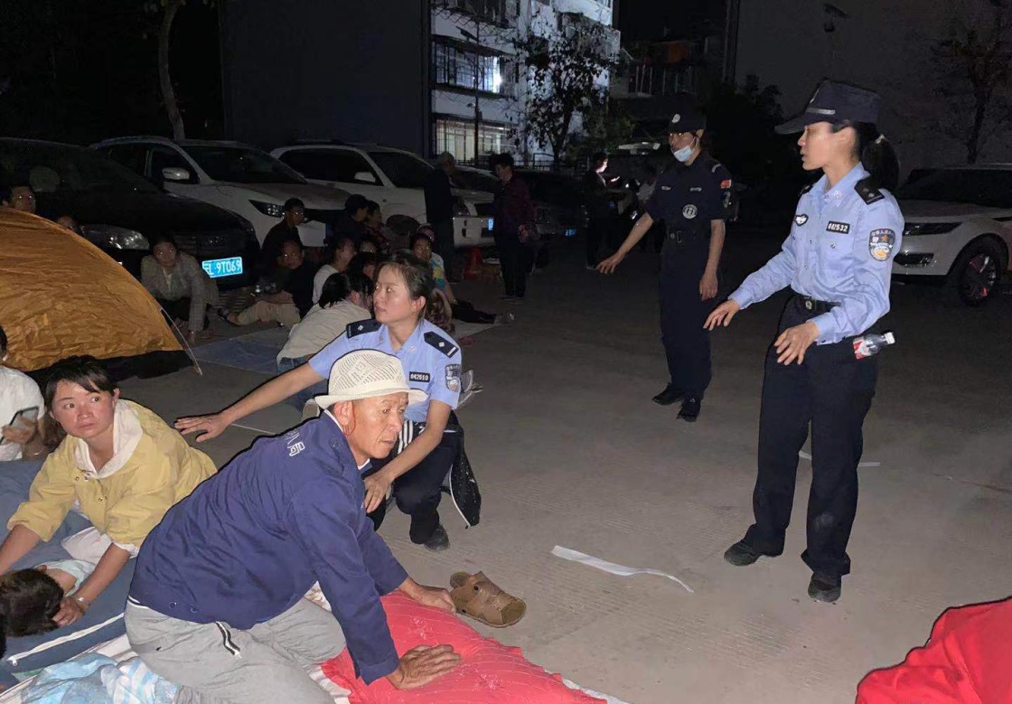 云南漾濞各乡镇群众已撤离2.2万余人，均已到安全地带休闲区蓝鸢梦想 - Www.slyday.coM