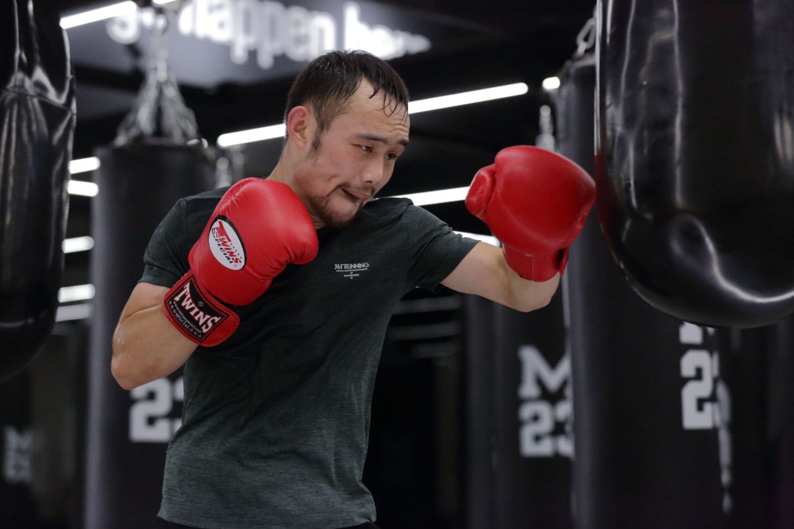 【人物】张方勇:配送梦想的"外卖拳王"|外卖|拳王|张方勇_新浪新闻