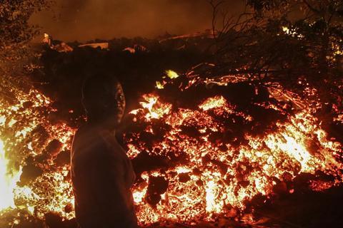 刚果(金)尼拉贡戈火山喷发已致15人死亡