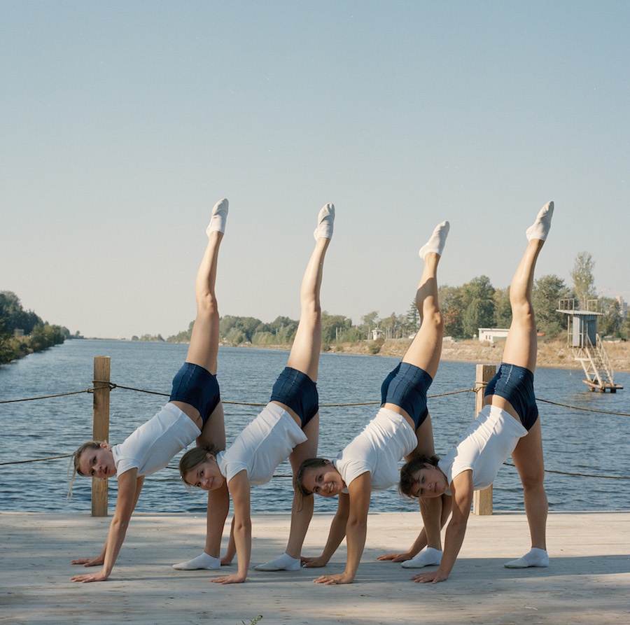 卡苏巴是美学大师,他如普拉克西特利斯那样精确优雅地描绘人体;而在