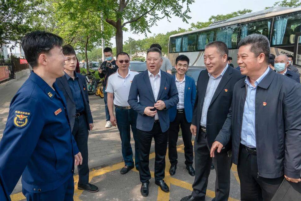 天津经开消防救援支队八大街消防救援站与新区公司开展共建活动