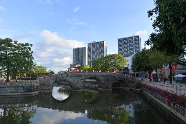 深圳新桥街道:开展"红色印记 初心之旅"学党史徒步活动