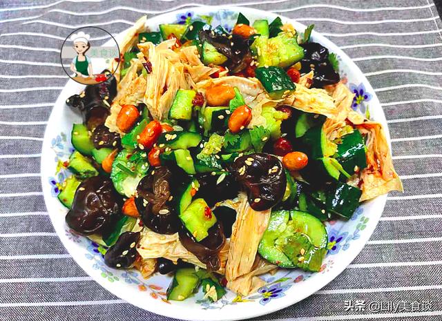 不放肉也很鲜香,孩子爱吃,简单又营养|素菜|木耳|凉菜_新浪新闻
