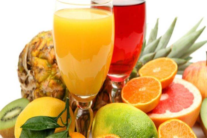复原果汁、鲜榨果汁让人分不清 100%果汁第一原料为何是水|果汁|橙汁_新浪新闻