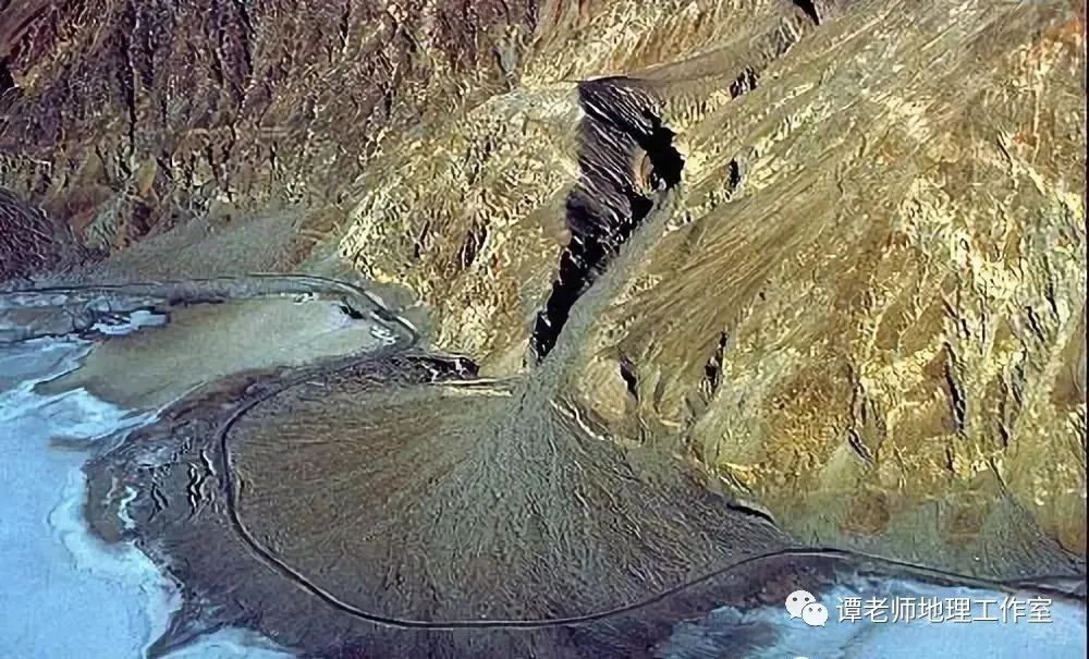 考向预测与两把扇子有关的故事一篇文章读懂冲积扇冲积平原三角洲的